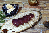 Бастурма из мяса Лося изображение на сайте Михайловского рынка