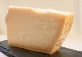 Сыр Грана Падано, DOP 16 мес., 32% изображение на сайте Михайловского рынка