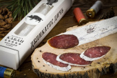 Колбаса из мяса Кабана в имитации плесени ( в подарочной упаковке) 210 гр. изображение на сайте Михайловского рынка