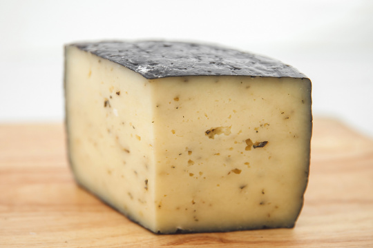 Сыр "Качота"  изображение на сайте Михайловского рынка