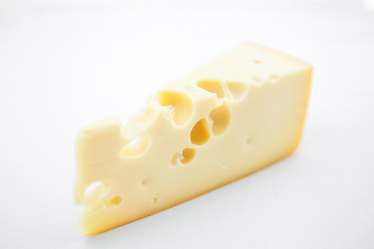 Сыр "Маасдам"  45% изображение на сайте Михайловского рынка